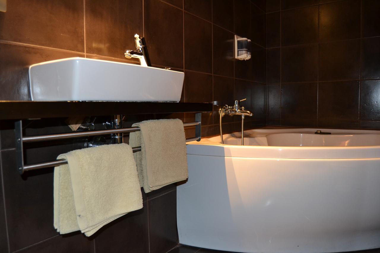 Bi Terra Tu Descanso Zona Miraz Sobrado Otel Friol Dış mekan fotoğraf
