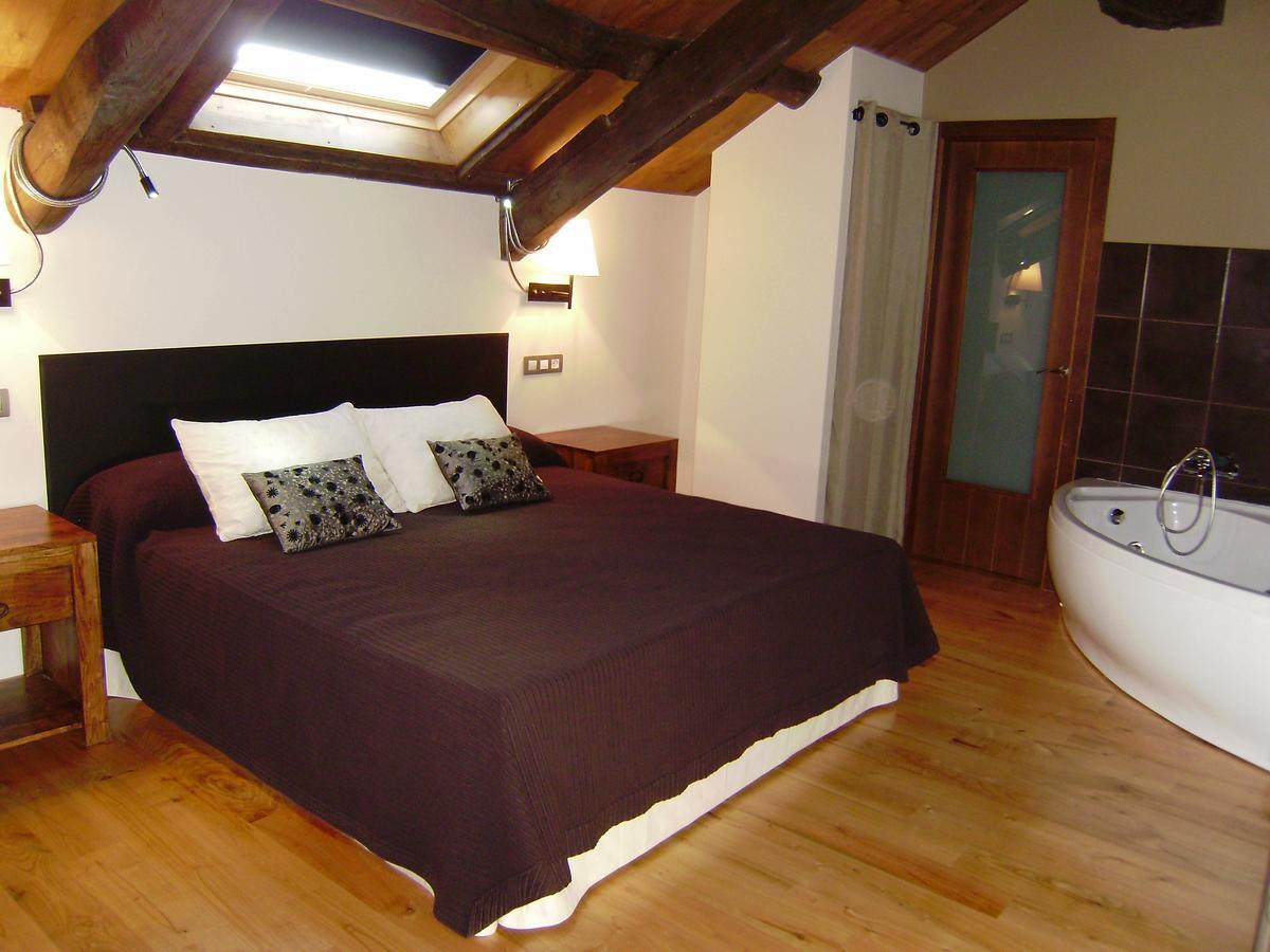 Bi Terra Tu Descanso Zona Miraz Sobrado Otel Friol Dış mekan fotoğraf